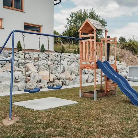 Pod Skalkami Сasa de vacaciones Dolny Kubin